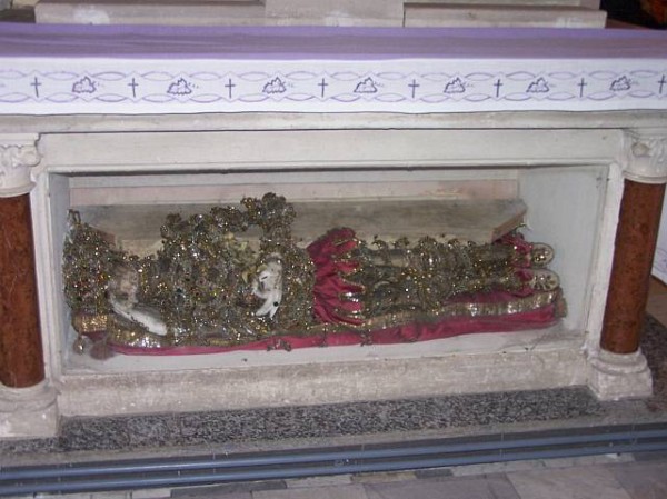 Jmno: relikvia_mucenika 